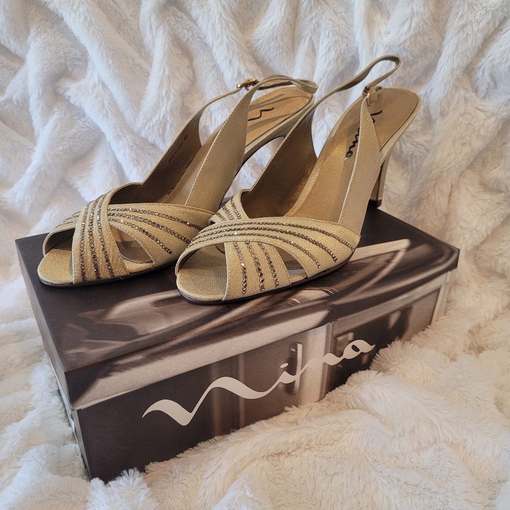 Nina Camille Gold Glimmer Womans Size 10 Hi-Heals Shoes NEW